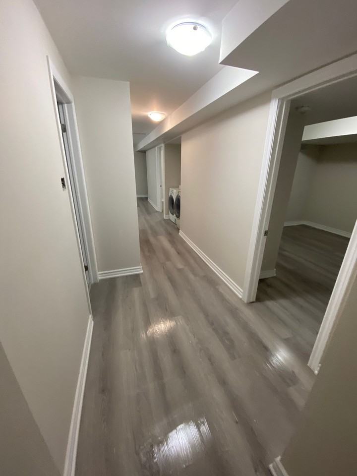 35 Amberley Dr #3 - Photo 2 of 14