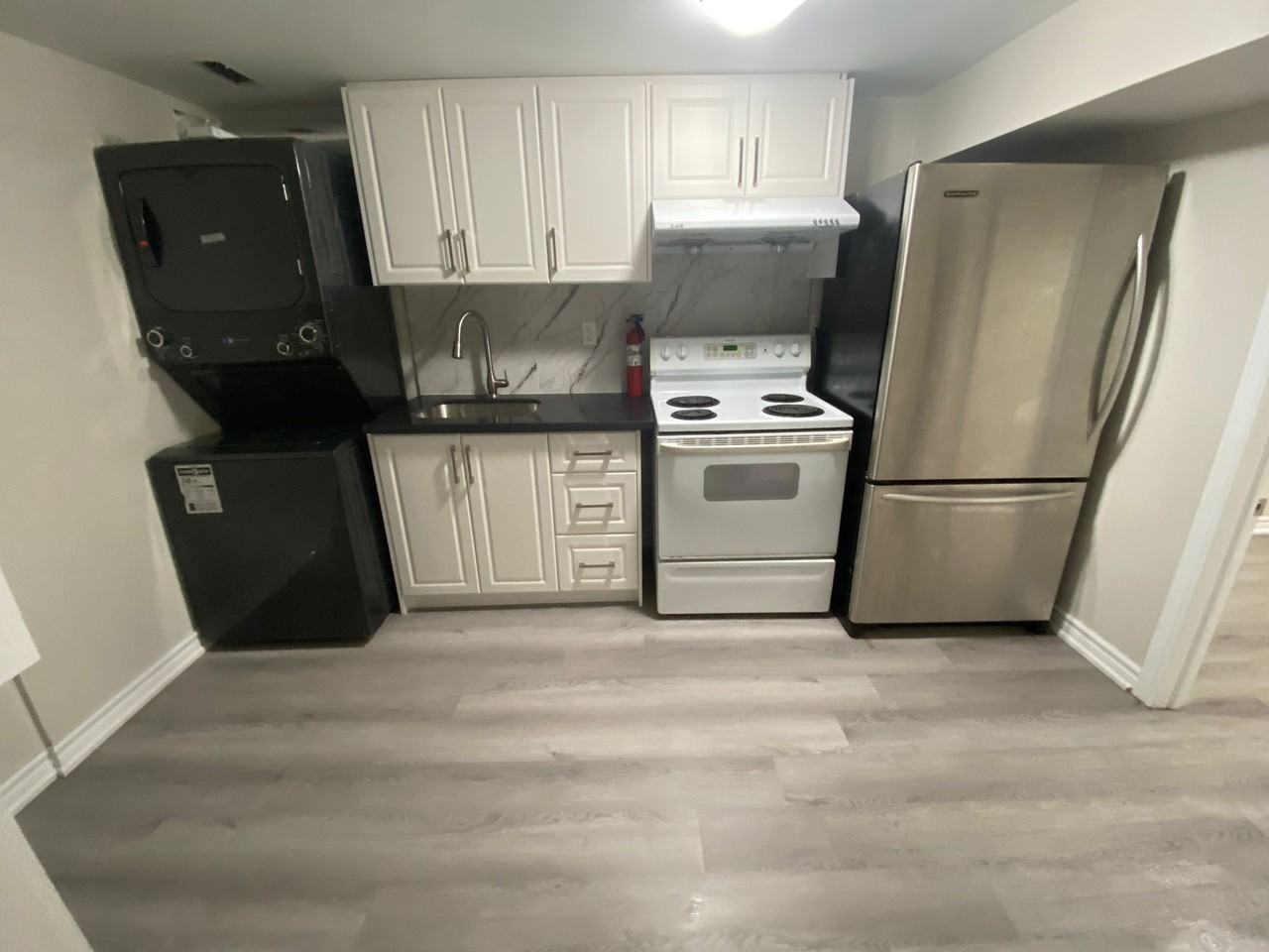 35 Amberley Dr #4 - Photo 7 of 8