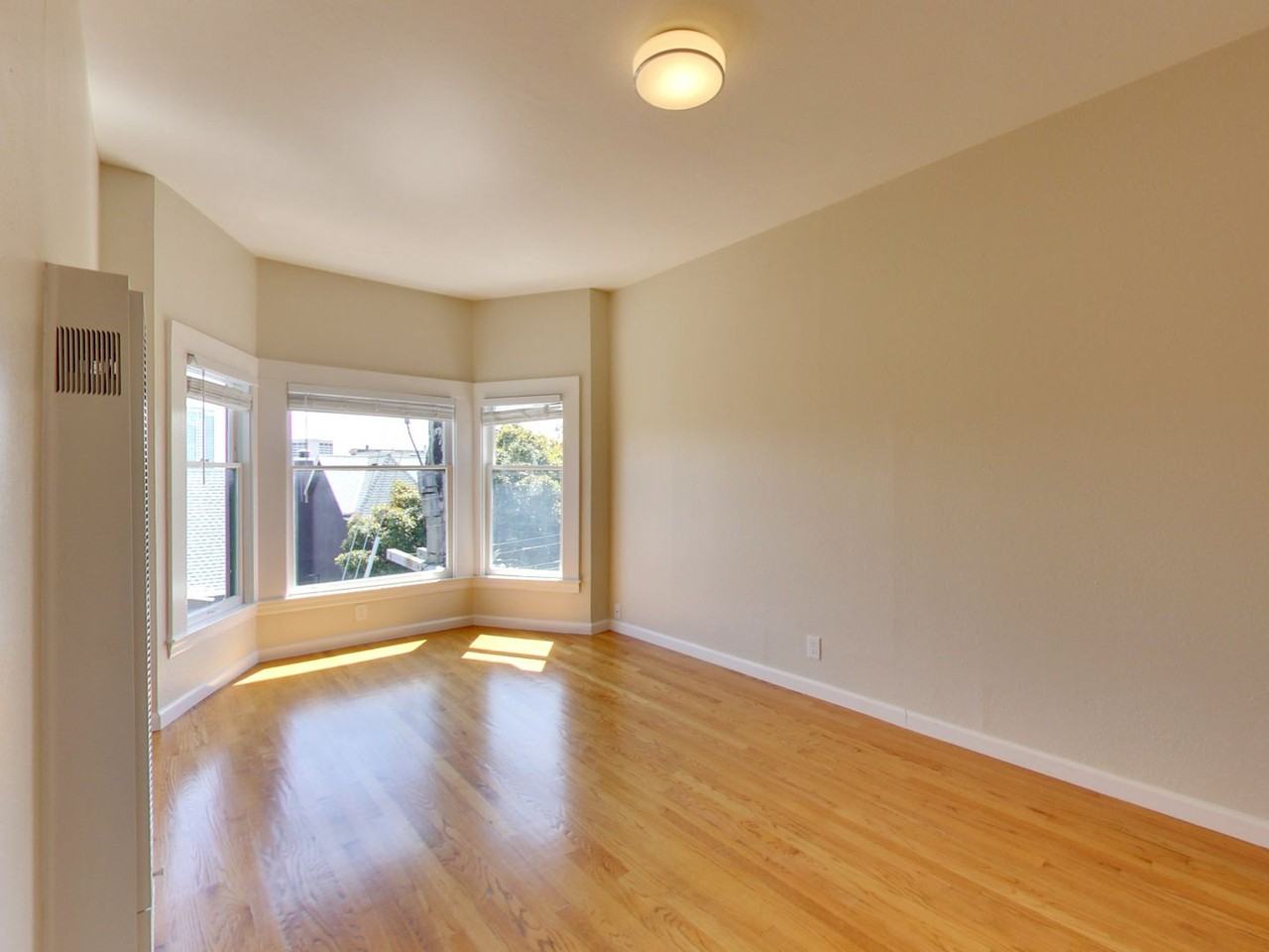 563 Webster Street/805 Hayes Street (1291r) - Photo 2 of 19