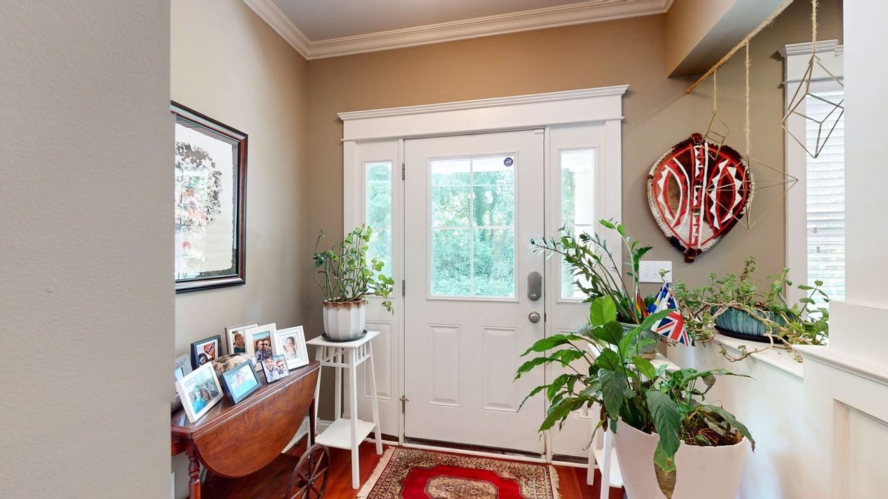 2343 Bickel Rd - Photo 4 of 32