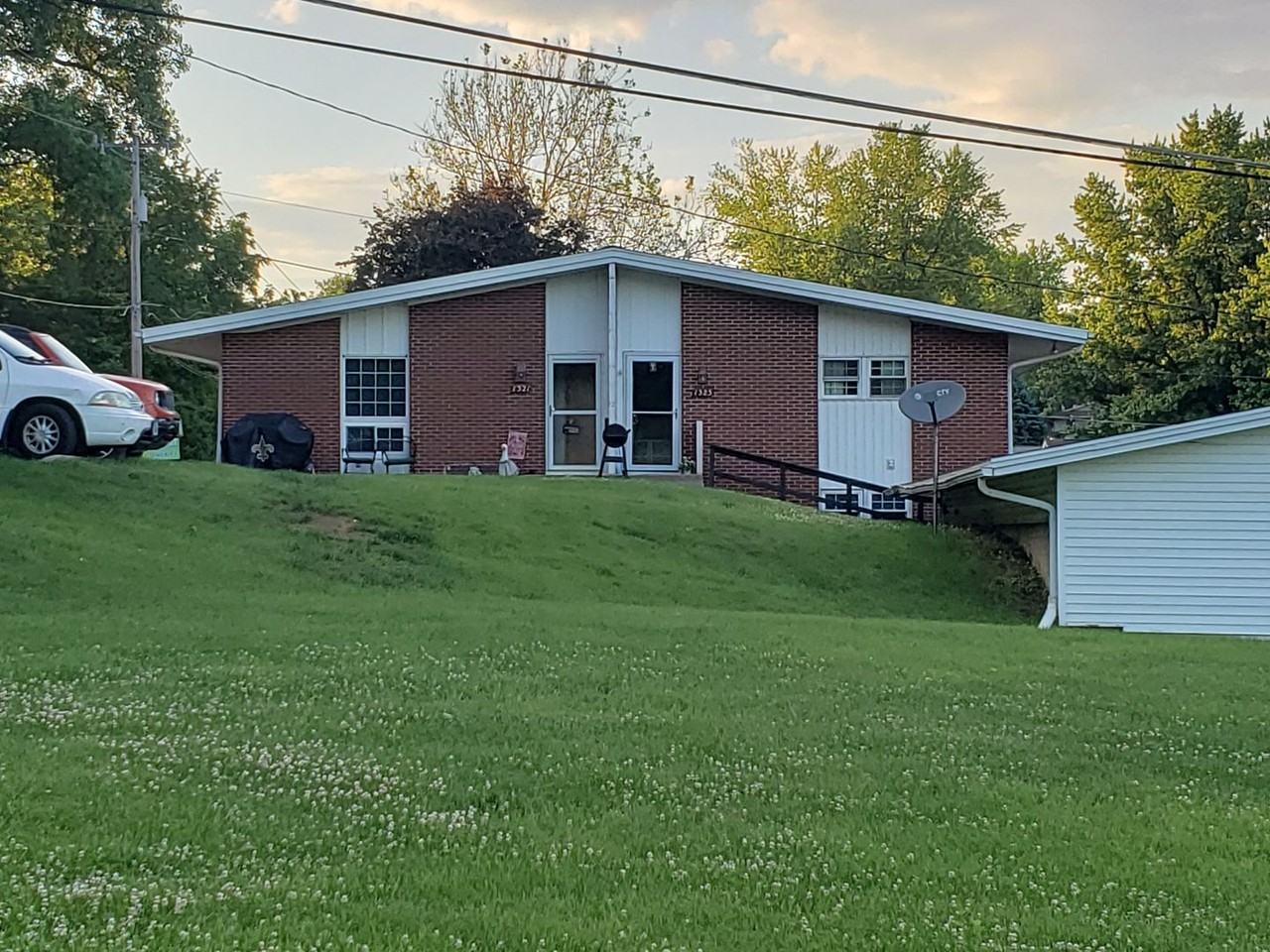 08 - Spring Valley Ln - Photo 2 of 8