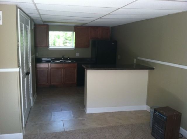 1036 Longley Ave NW - Photo 2 of 9