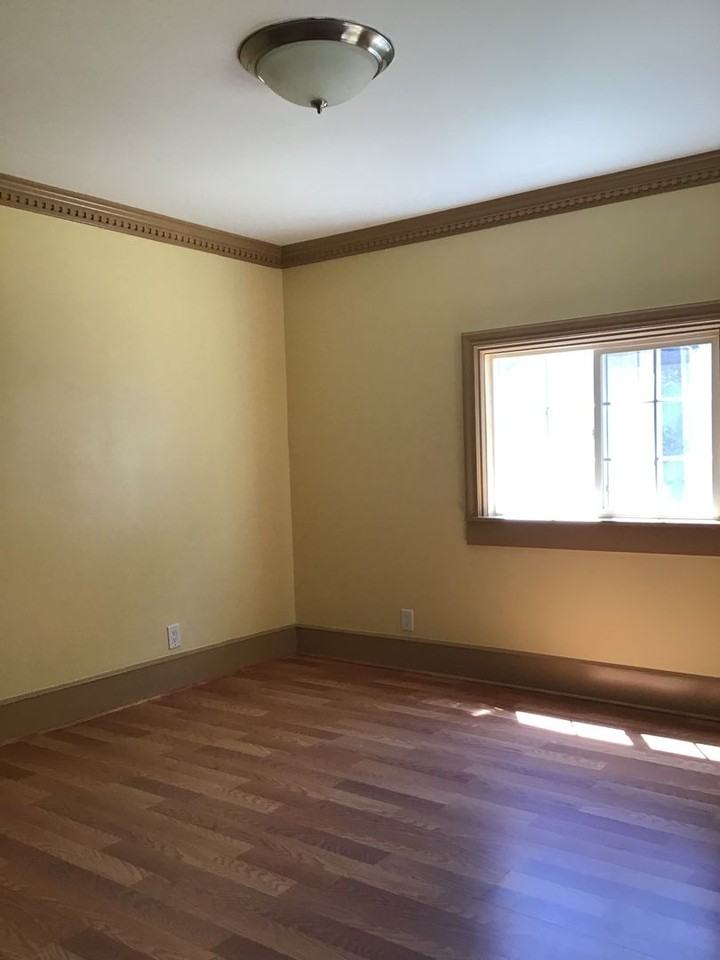 510 H St - Photo 4 of 18