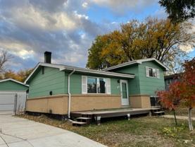 387 S Queen Cir - Photo 1 of 1