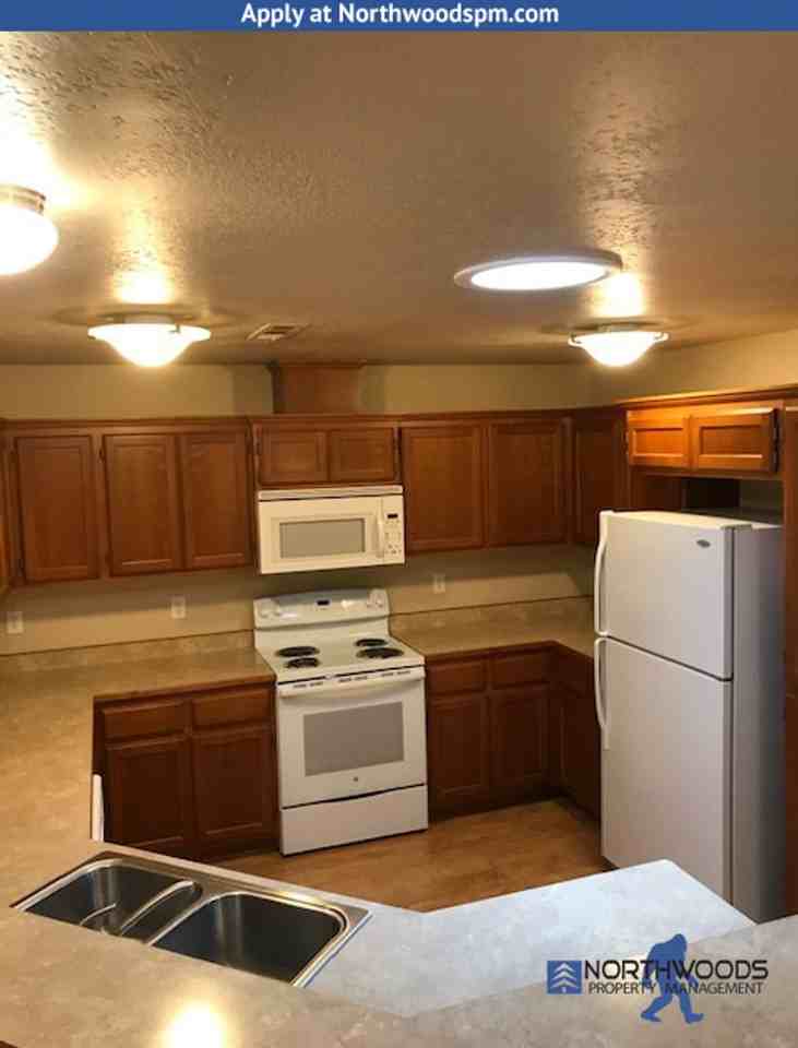 312 Cheney Loop - Photo 4 of 17