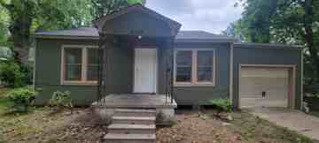 featured image of 4129 Lamar Ave