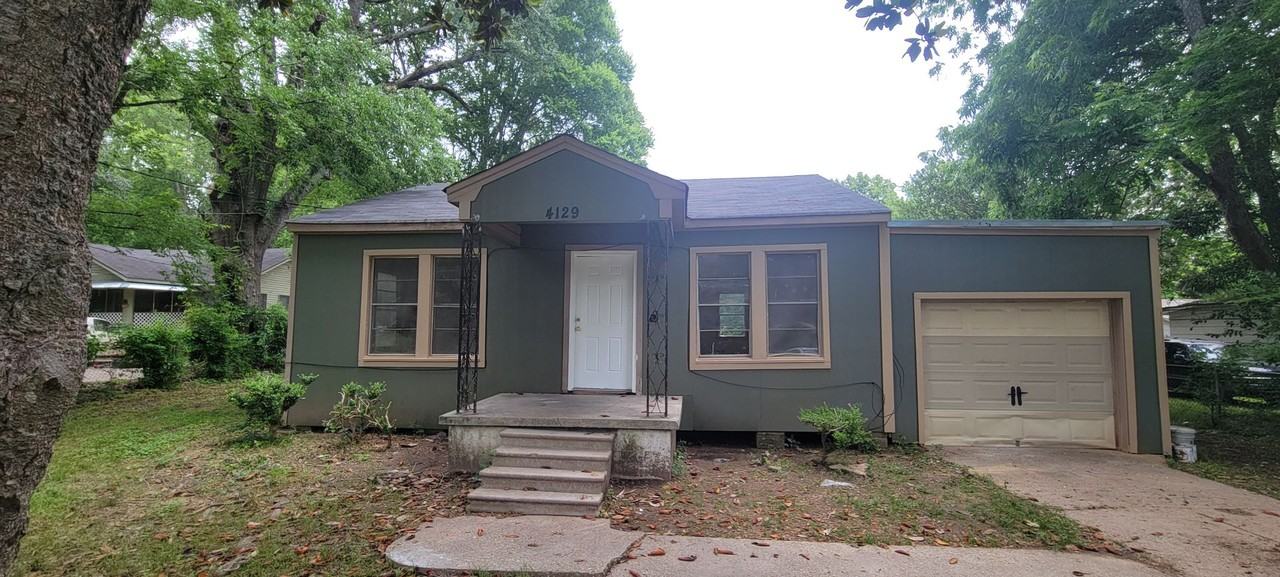 4129 Lamar Ave - Photo 2 of 12