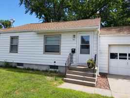 featured image of 911 S 1st St