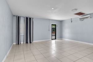 featured image of 9261 Sw 174th St