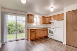 featured image of 390 Ne Izett St