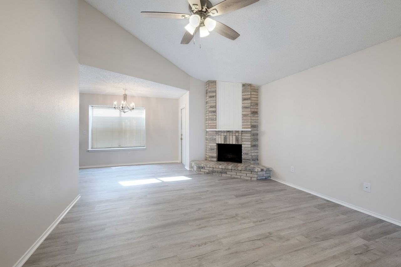 629 Fern Meadow Dr - Photo 2 of 23