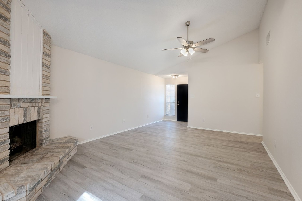 629 Fern Meadow Dr - Photo 4 of 23