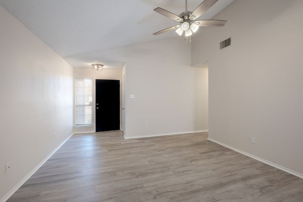 629 Fern Meadow Dr - Photo 4 of 23