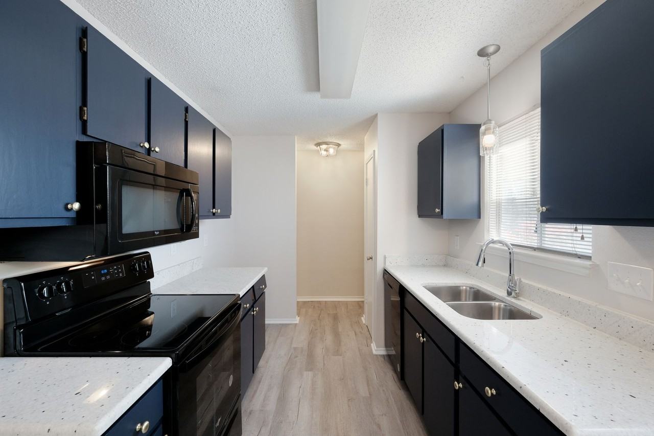 629 Fern Meadow Dr - Photo 3 of 23