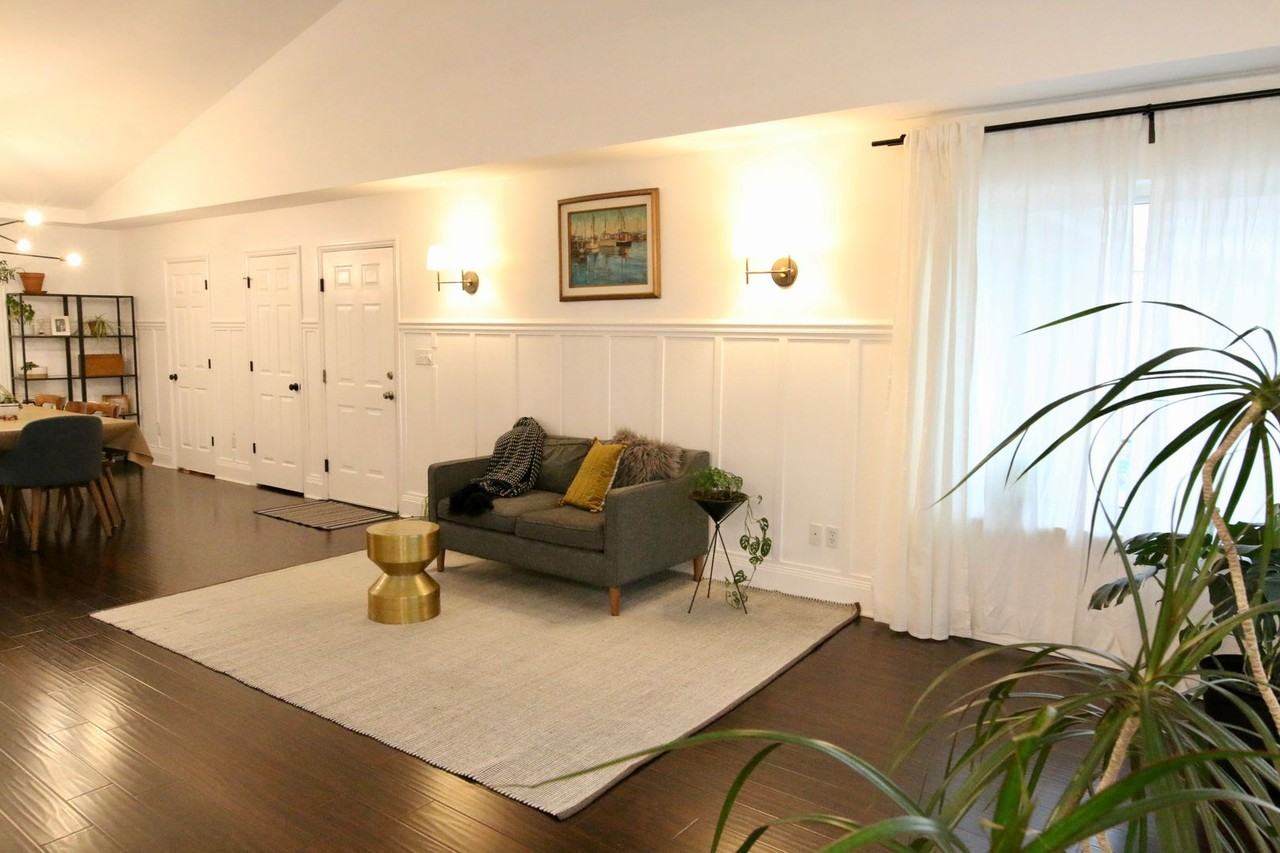 4055 N Cove Dr - Photo 2 of 19