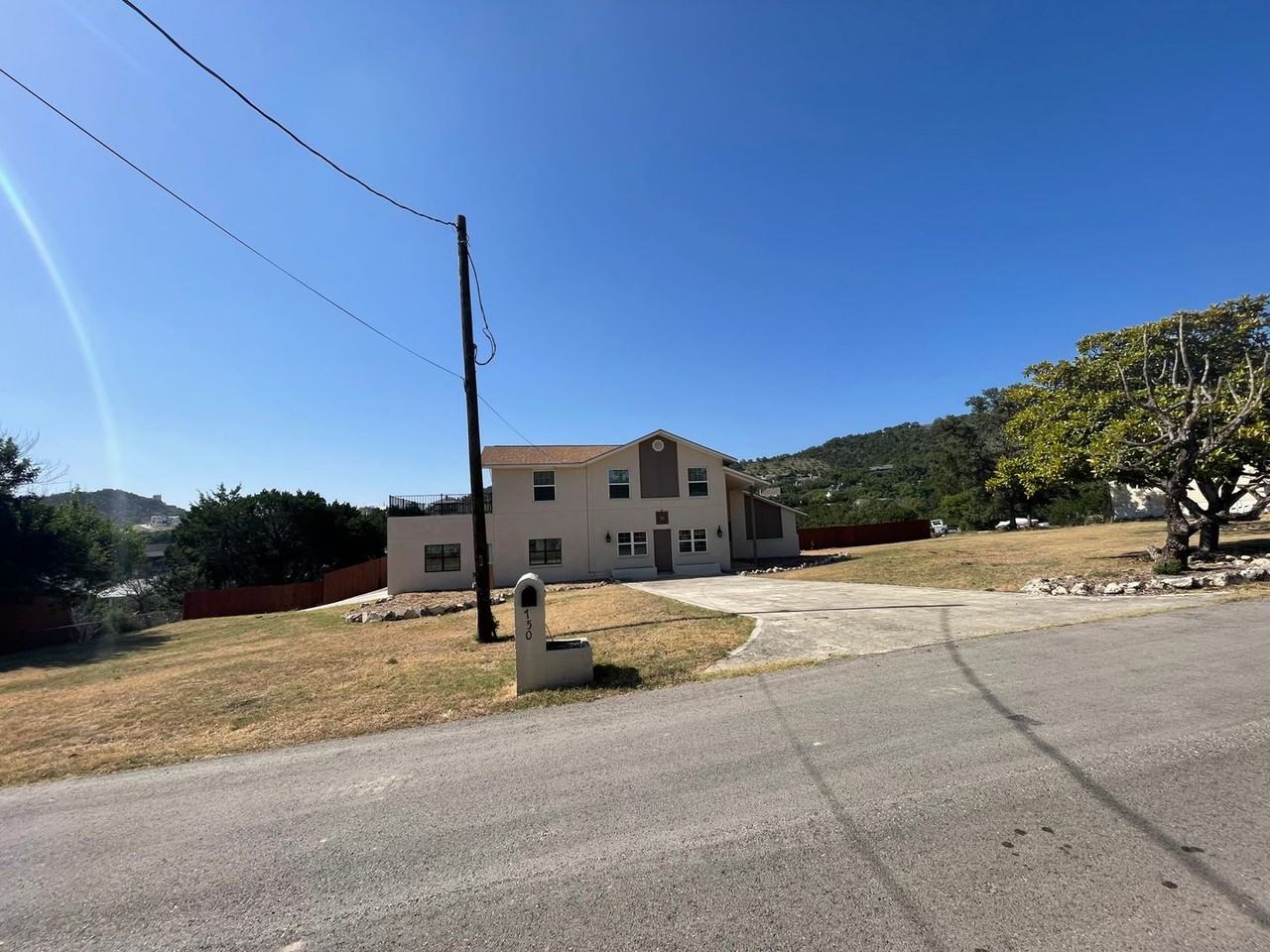 750 Irene Dr - Photo 2 of 40