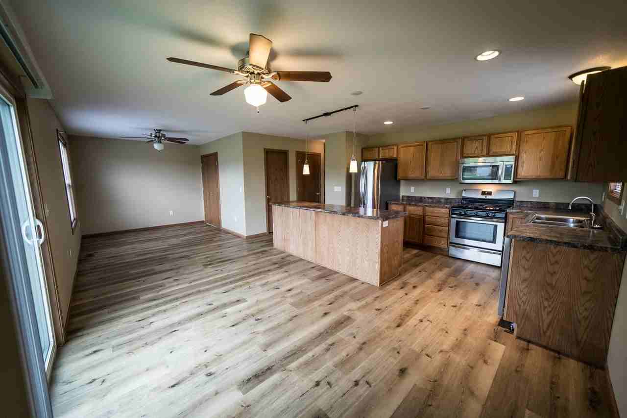1842 S Rhode Island Ct - Photo 7 of 22