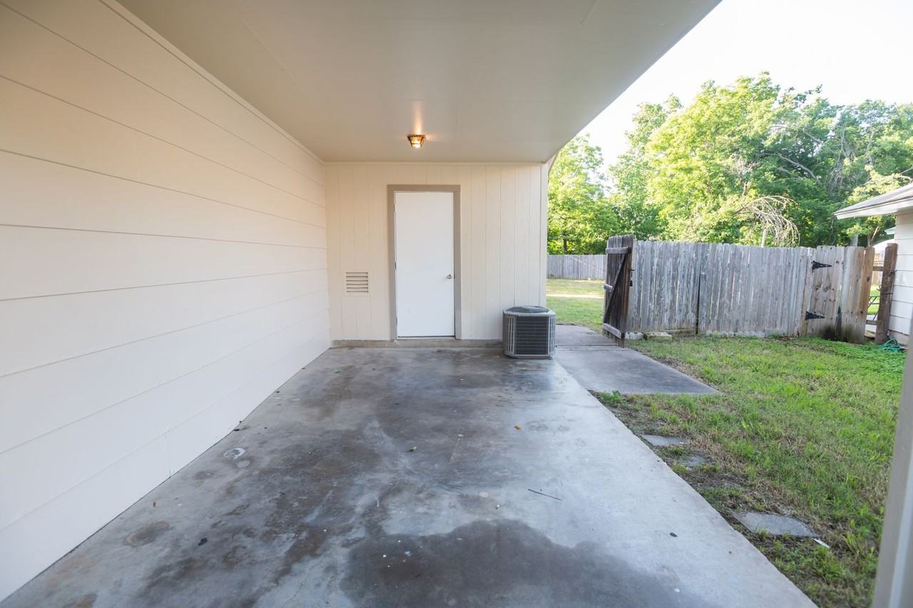 1407 Click Cv - Photo 5 of 20