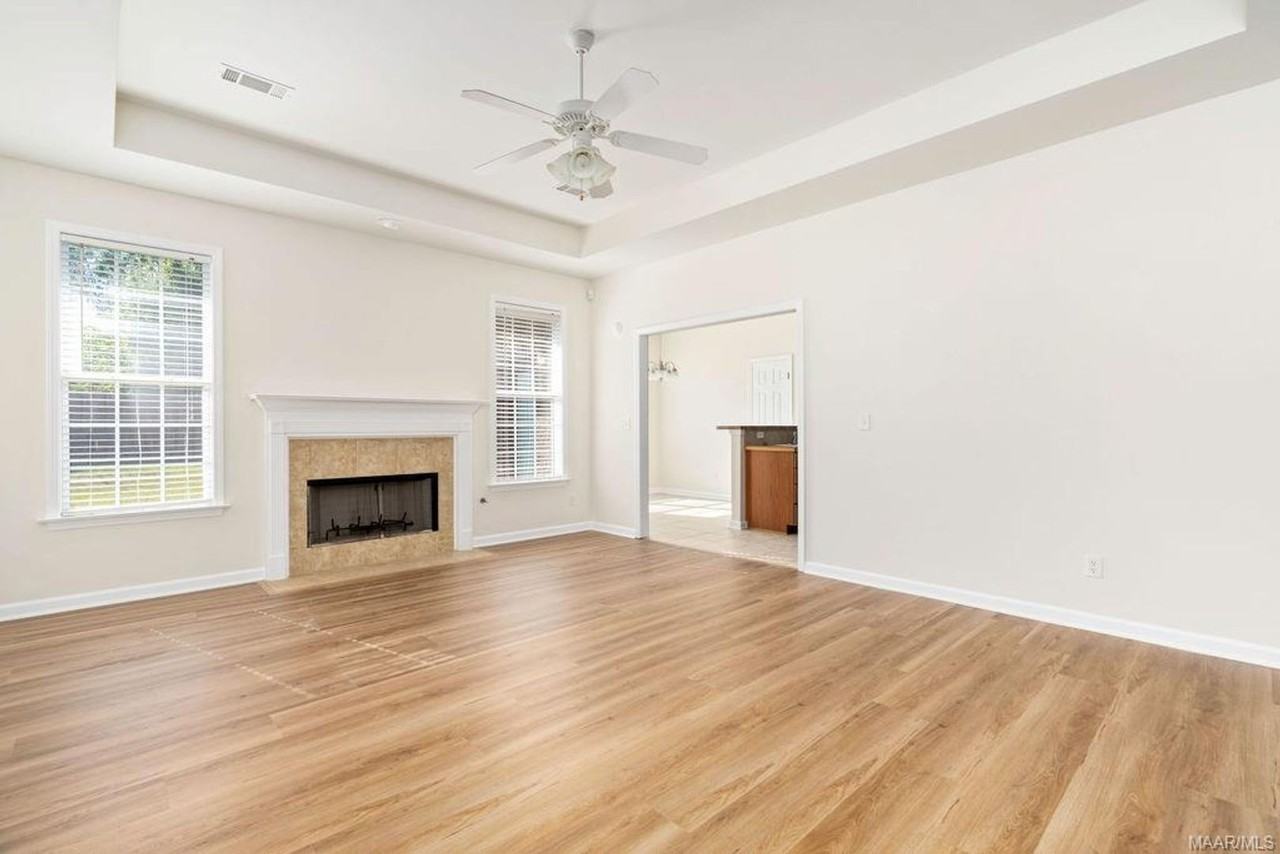 3412 Crestwood Ln - Photo 2 of 37