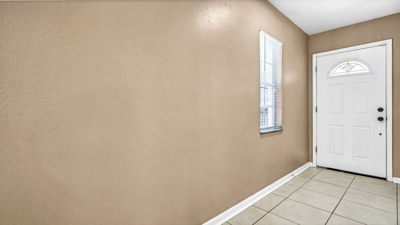 2610 E Lake Ave - Photo 6 of 33