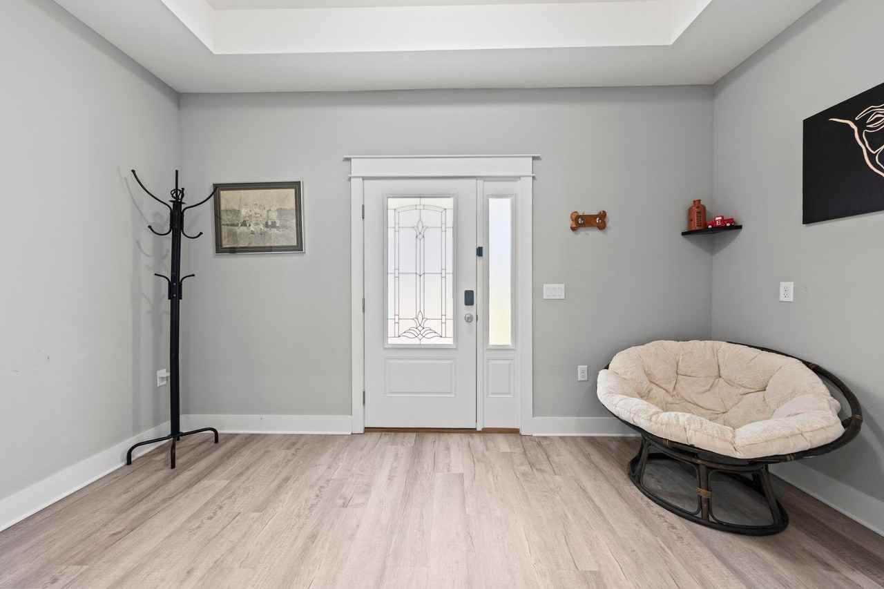 77 Magnolia St - Photo 5 of 41