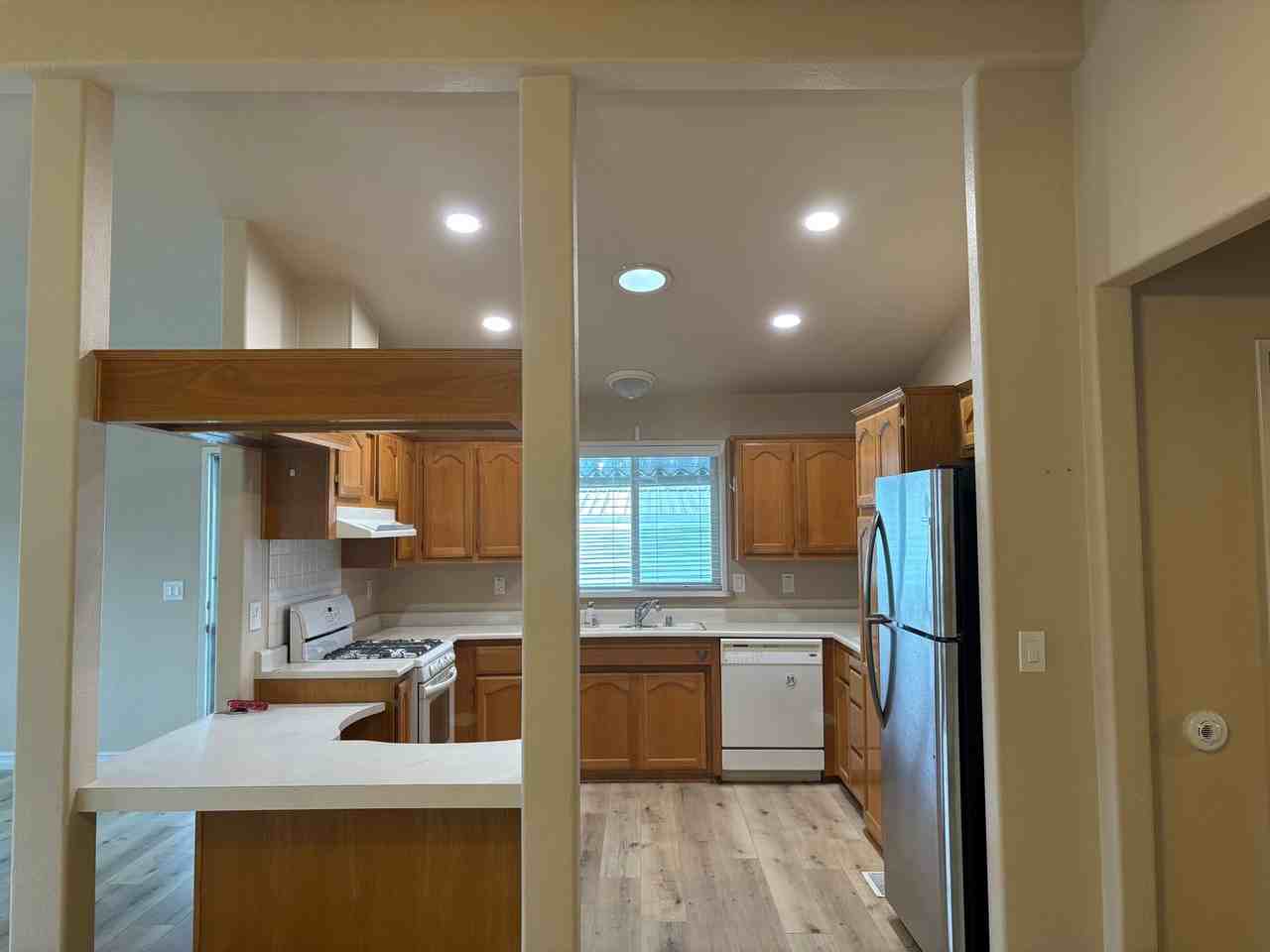 1501 Anza Ave - Photo 7 of 34