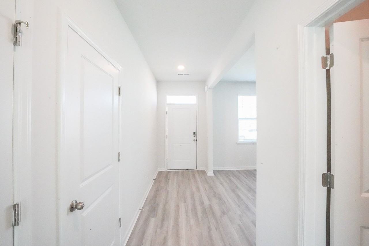 153 Kraft Cv - Photo 4 of 32