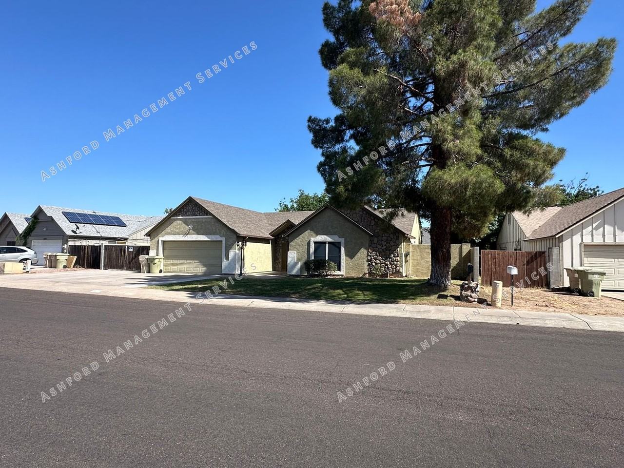 6427 W Kings Ave - Photo 2 of 28