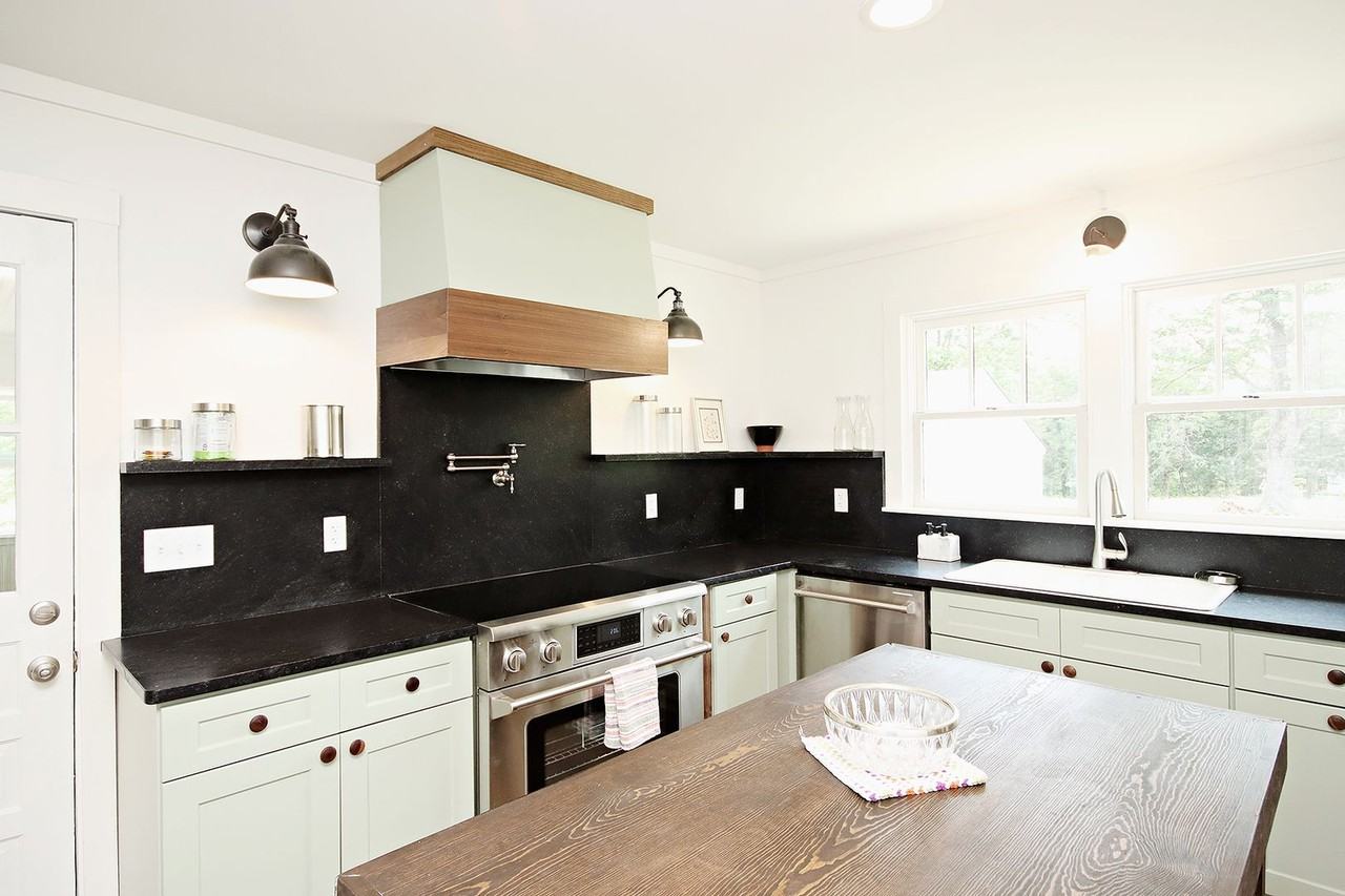 615 Campbell Rd - Photo 2 of 26