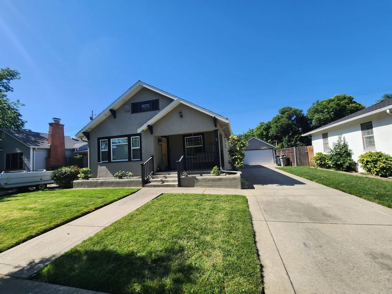 5008 U St - Photo 2 of 16