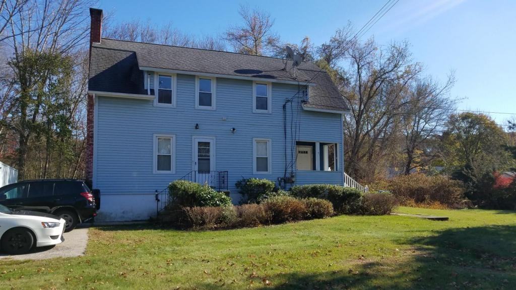 7 Tiffany Ave - Photo 3 of 17