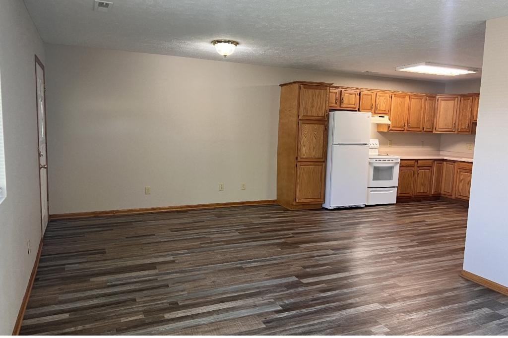 2115 4th St - Photo 2 of 9