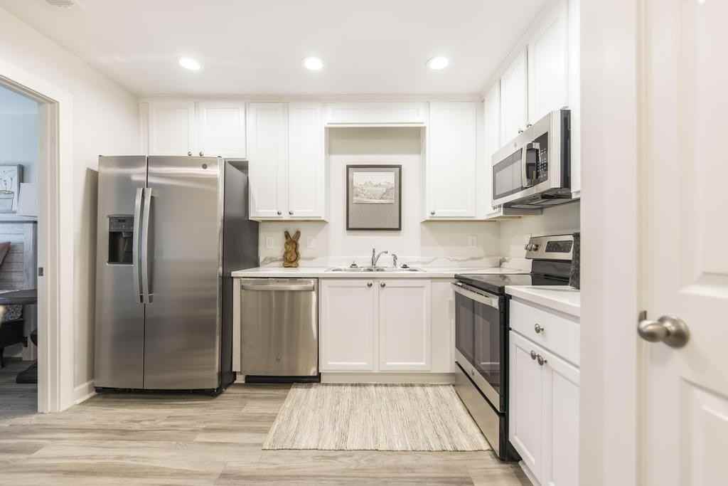 101 101 Webster Way - 1 #1 - Photo 3 of 10