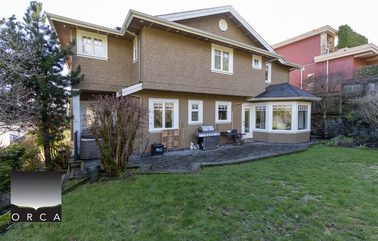 2531 Mathers Ave - Photo 2 of 50