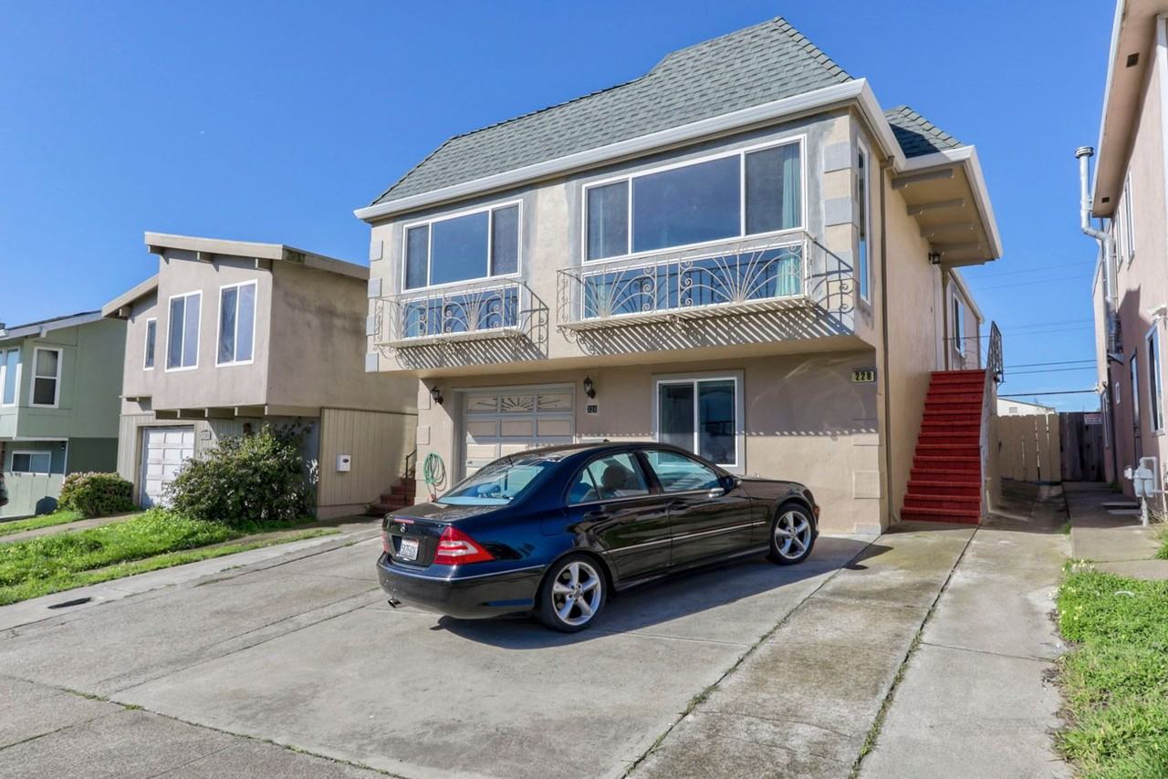 228 Saint Catherine Dr, Daly City, CA 94015 4 Bedroom Apartment for