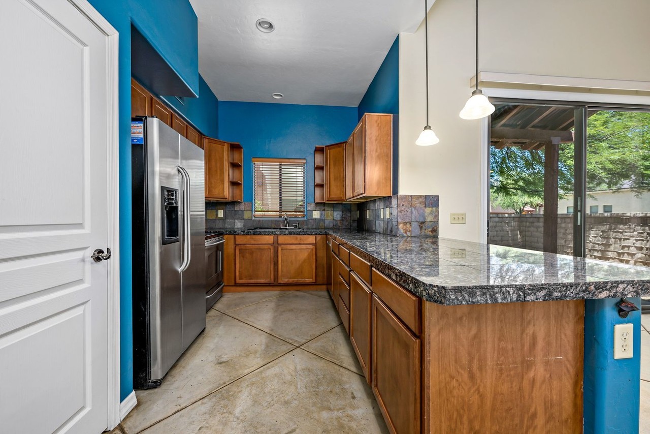 3057 N Presidio Park Pl - Photo 7 of 36