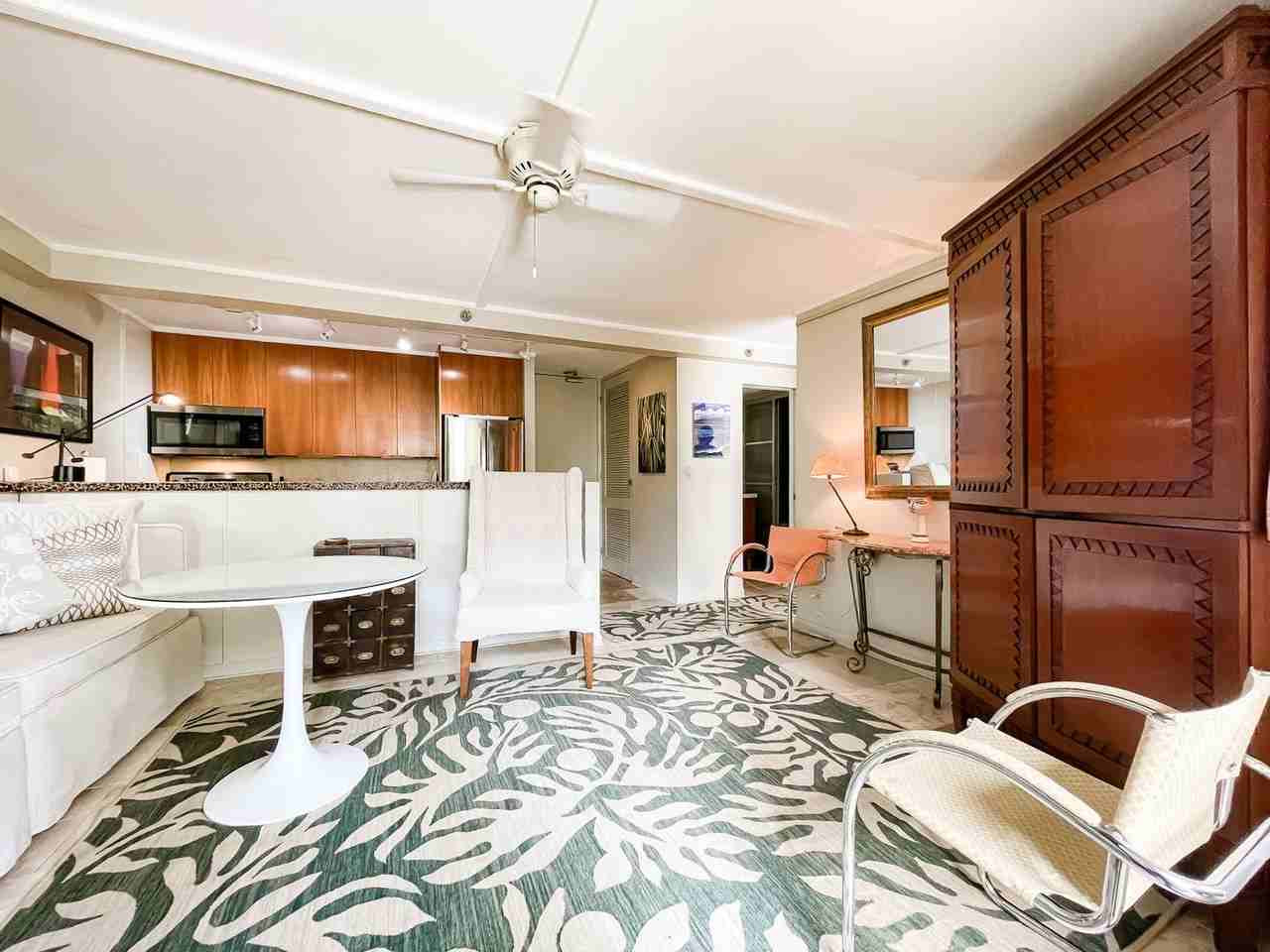 229 Paoakalani Ave #602