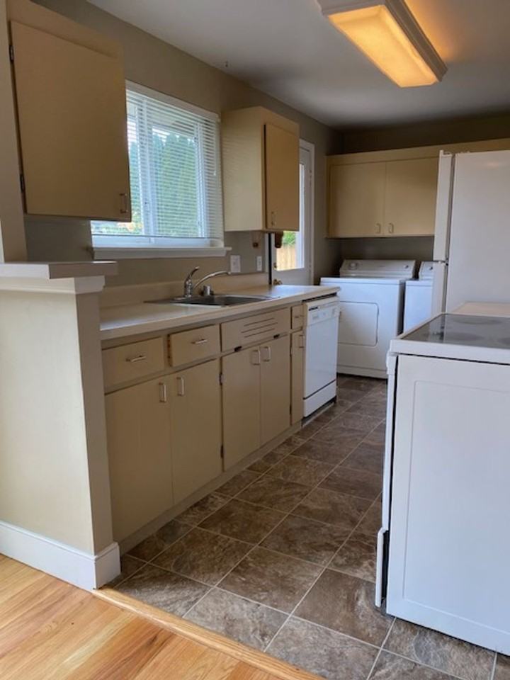 3603 S 242nd St - Photo 3 of 19