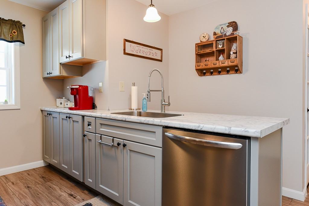 22 Trenoweth Ln #2 - Photo 2 of 31