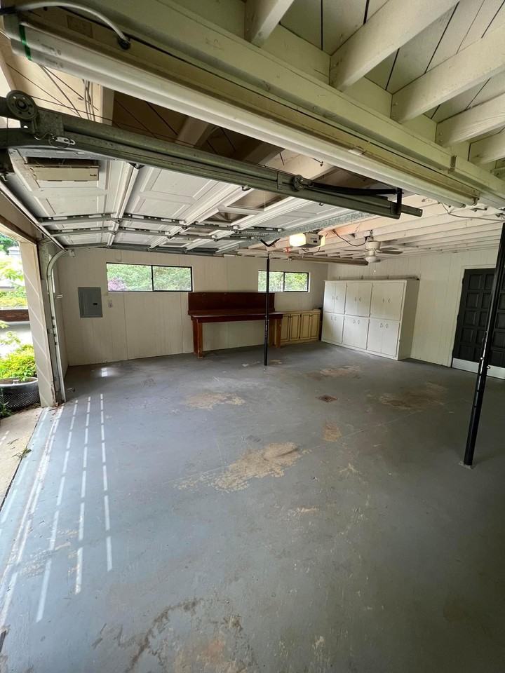 104 Springview Dr #104C - Photo 2 of 8