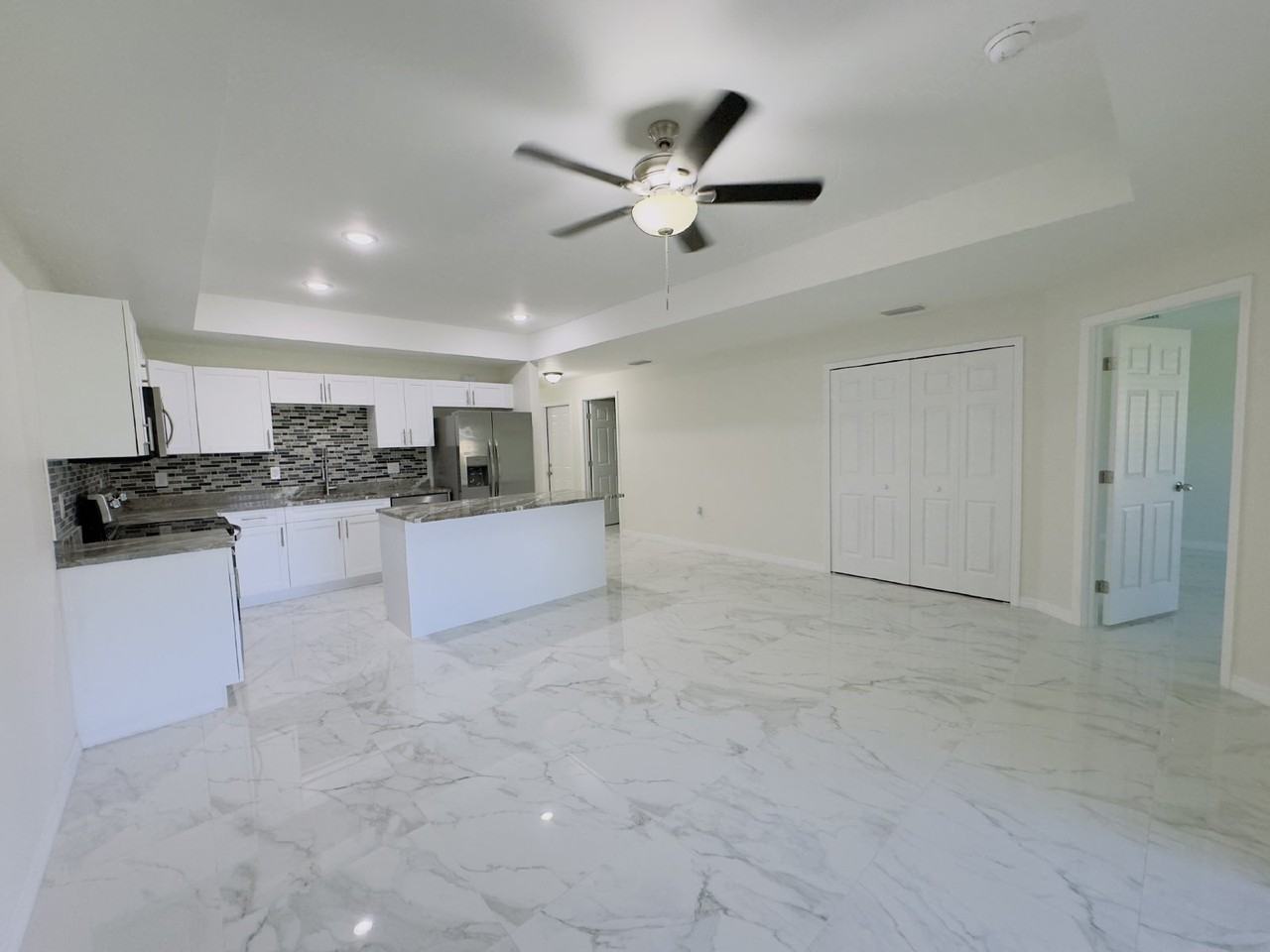 884 Alabama Rd S - Photo 3 of 37