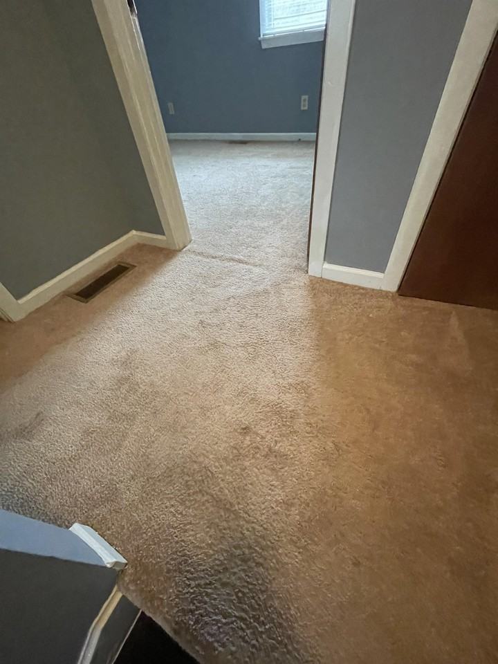 1067 3rd St Se #1 - Photo 2 of 10