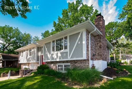 9018 Farley St - Photo 2 of 41