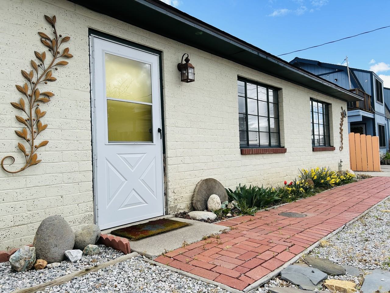 322 Caliente Street #NA