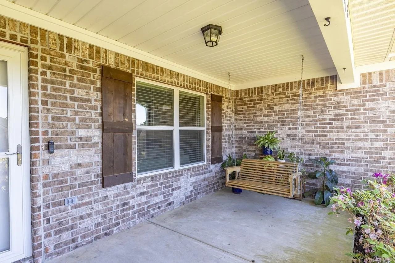 1123 Heights Rd #NA - Photo 2 of 18