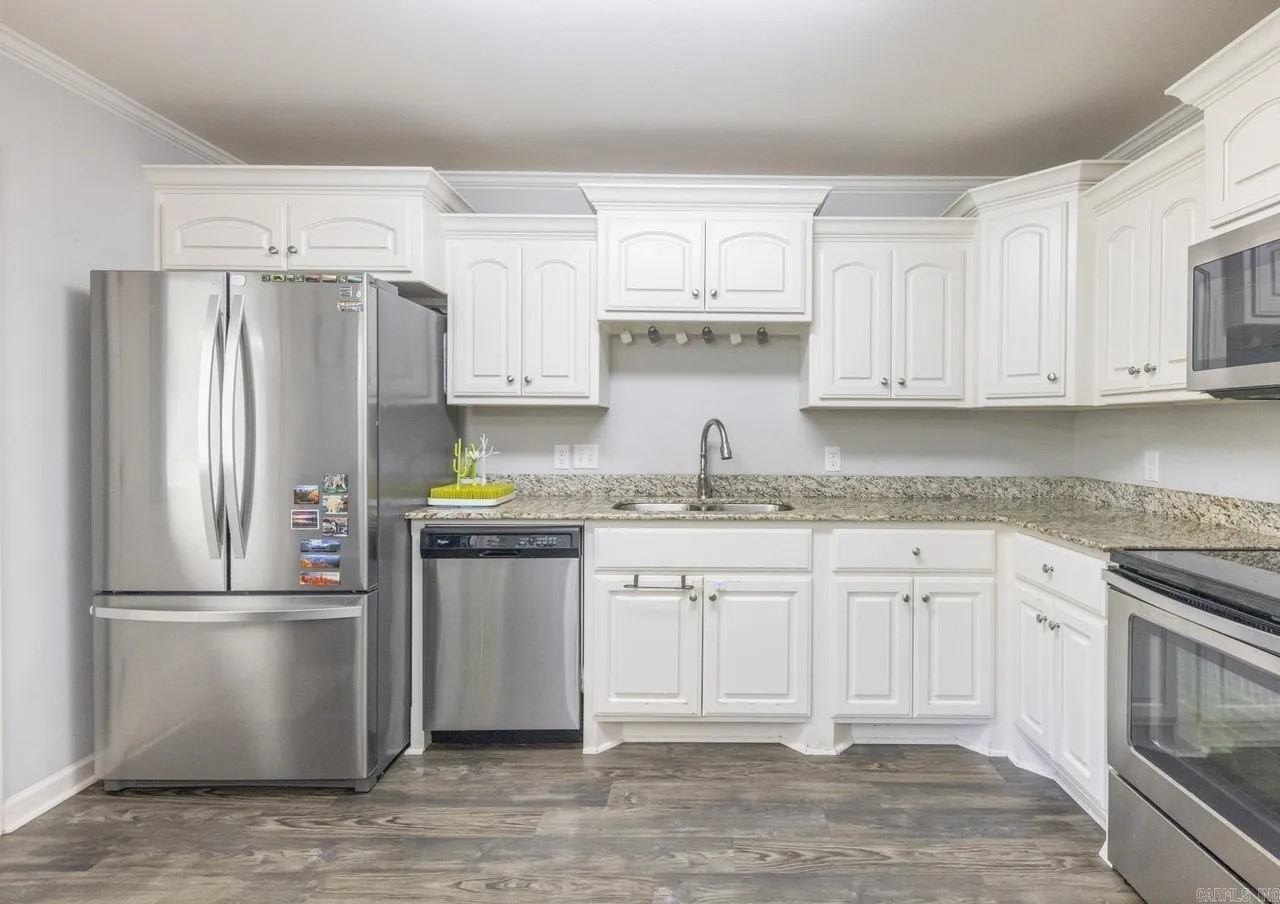 1123 Heights Rd #NA - Photo 5 of 18