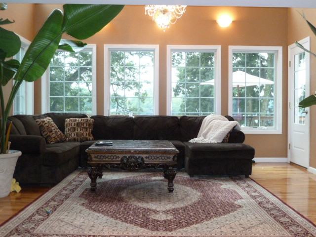 125 Lakeshore Dr - Photo 3 of 12