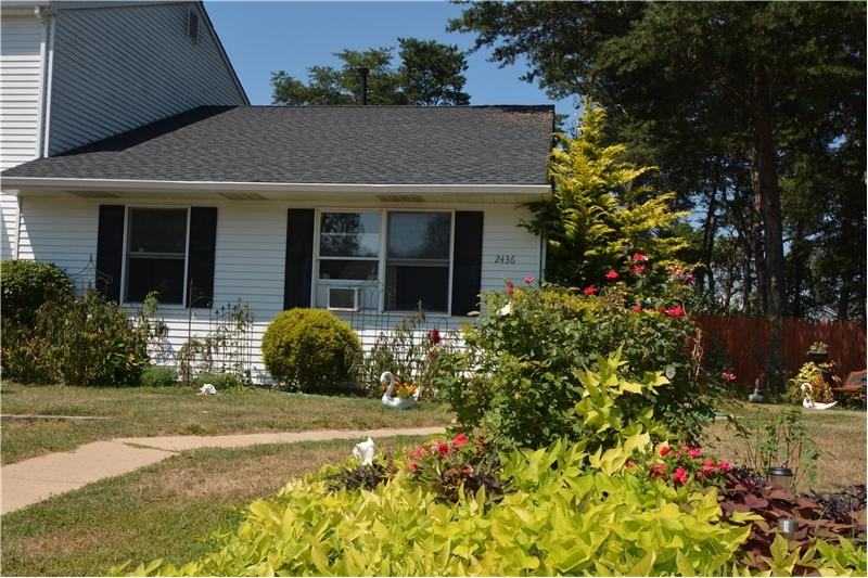 2436 Pliner Ct - Photo 2 of 25