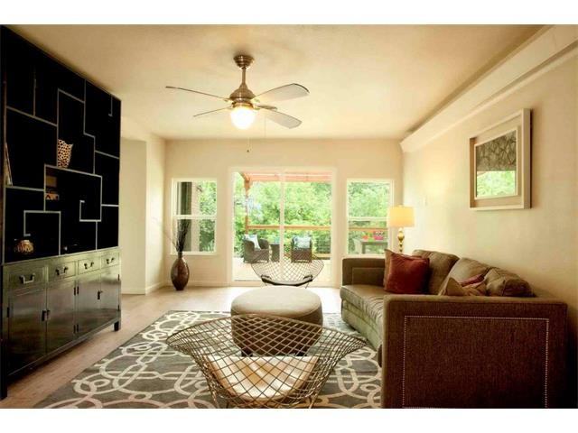 2410 Loyola Ln - Photo 2 of 13