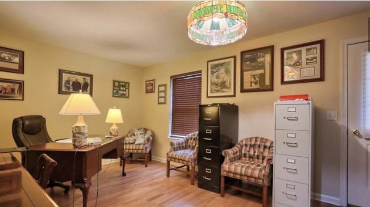 103 Woodside Ct #NA - Photo 2 of 8